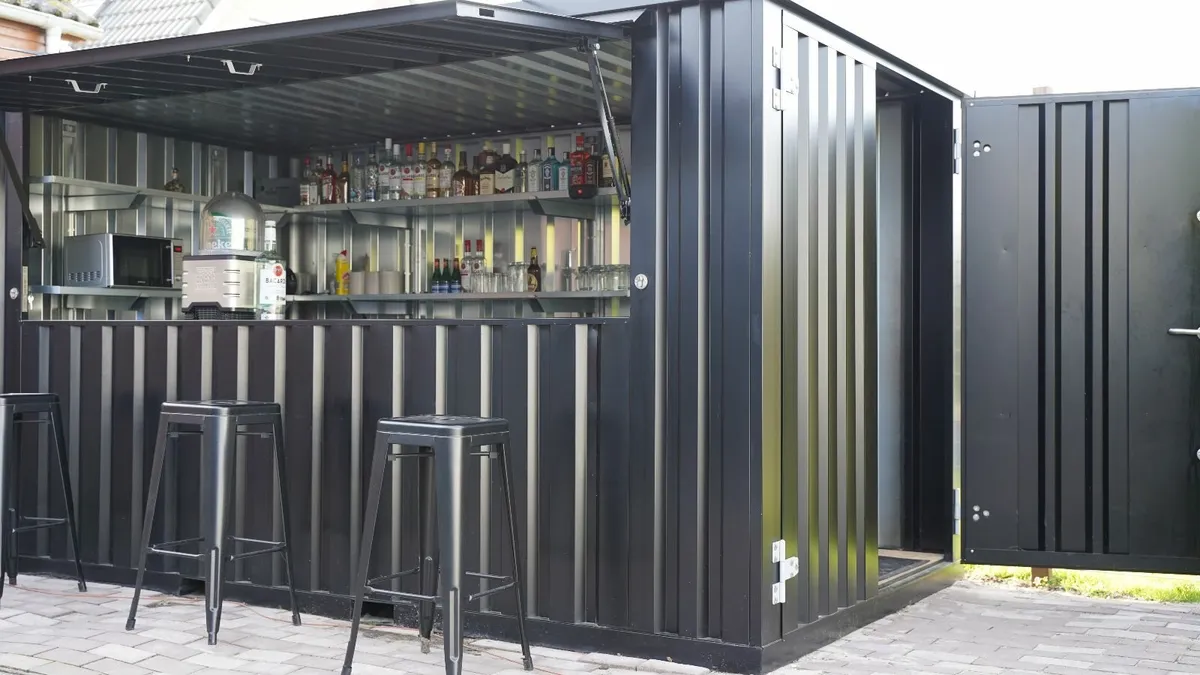 Small Bar Container – 4x2m, Ready to Go - Image 3