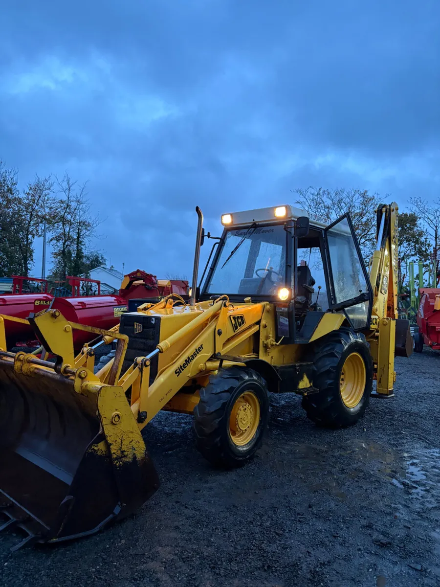 JCB 3CX Sitemaster - Image 1