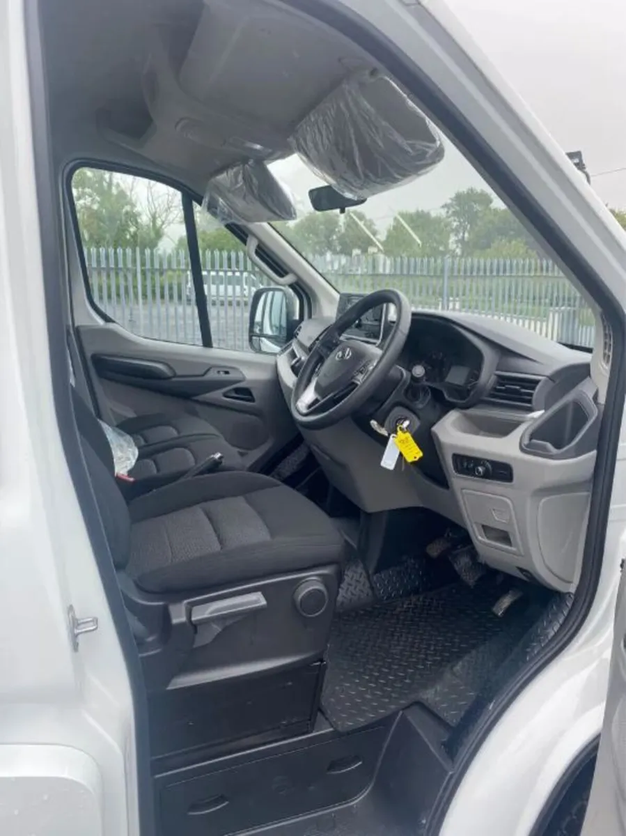 Maxus Deliver 9 Chassis Cab - Image 2