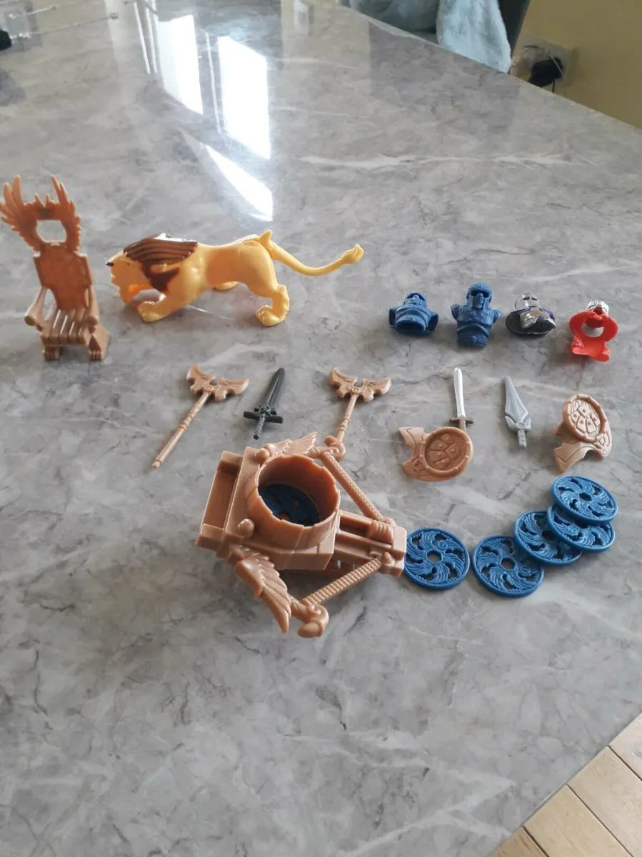 Toy imaginext toy castle and assesories - Image 2