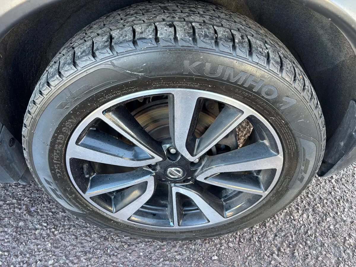 Nissan X-Trail 2016  DIESEL  7  SEATS  LEATHER - Image 3