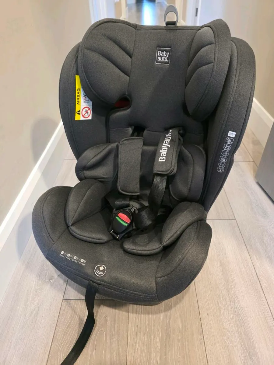 Babyauto revolva 360 fix Car Seat - Image 1
