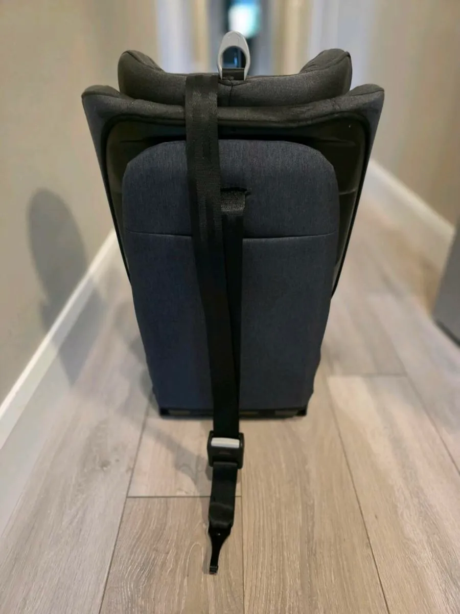 Babyauto revolva 360 fix Car Seat - Image 3