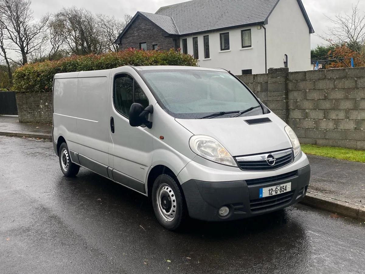 OPEL VIVARO  NEW CVRT & TAX - Image 1