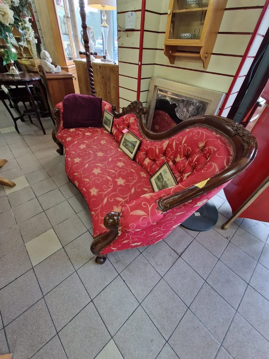 Cloth  6 ft shawlawn  good condition - Image 1