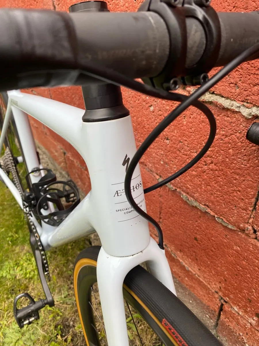Specialized Aethos Pro Ultegra Di2 size 54 - Image 2