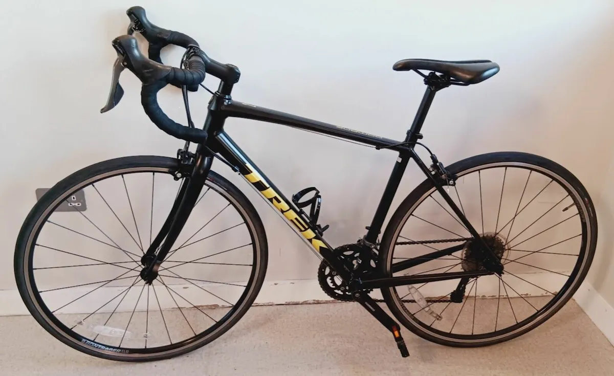 Trek domane 2 superlite road bike like new - Image 3