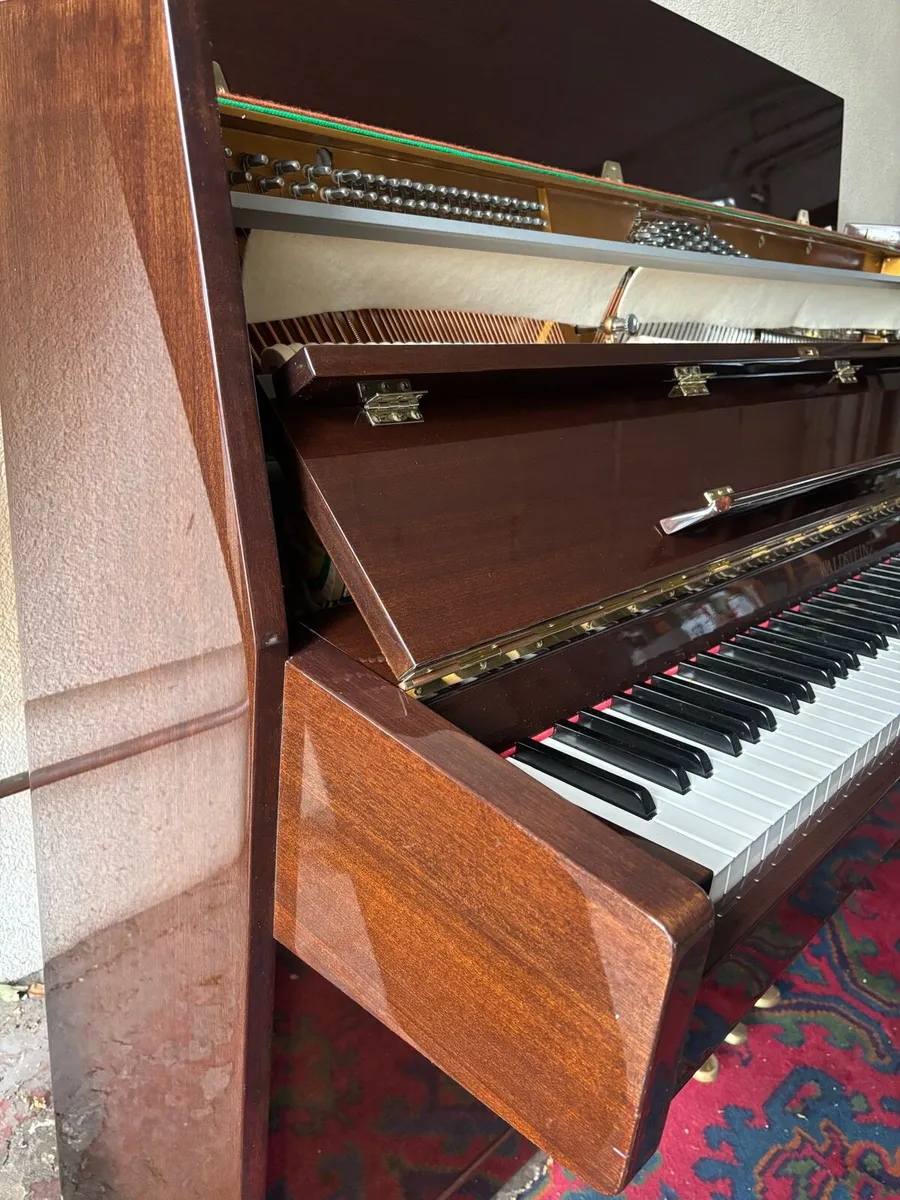 Upright overstrung piano - Image 2