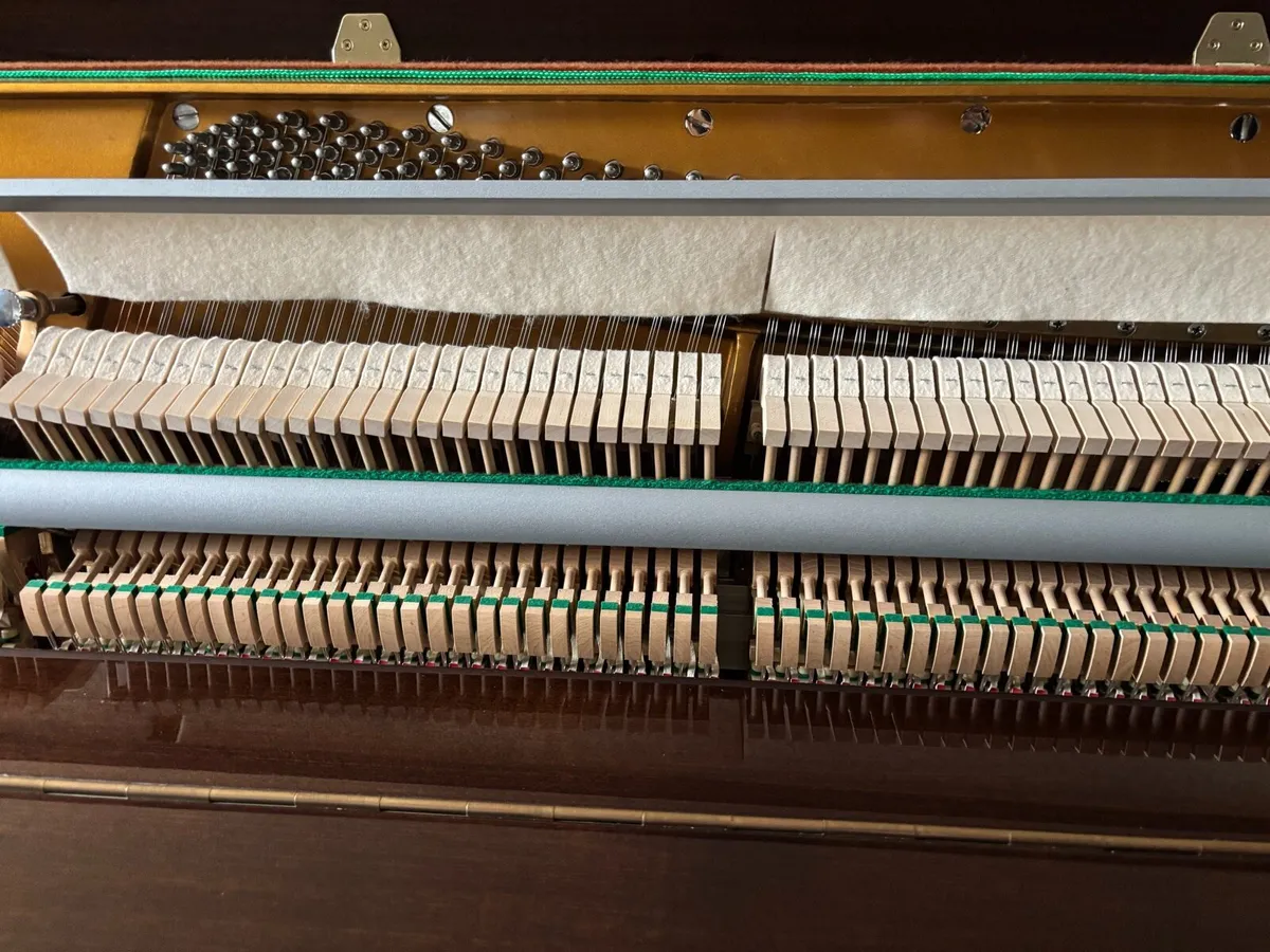 Upright overstrung piano - Image 3