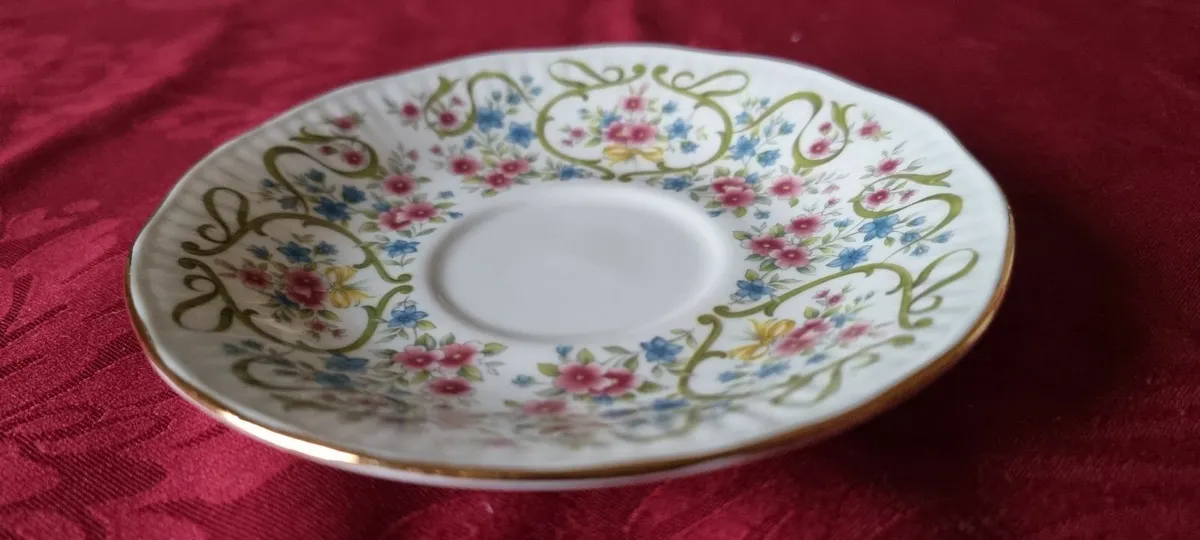 Elizabethan England Happy Anniversary Cup & Saucer - Image 4