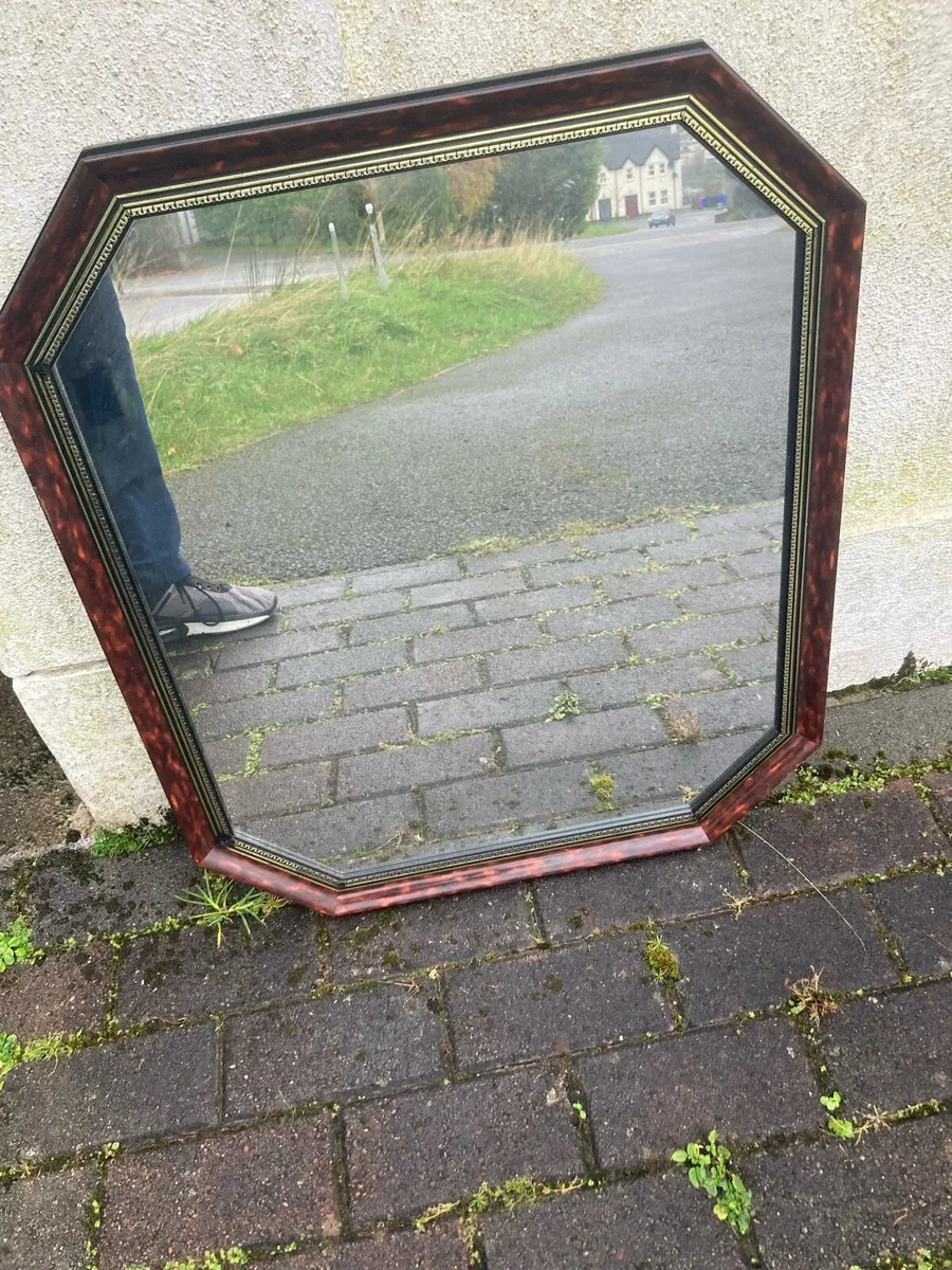 Selection of mirrors - Image 2