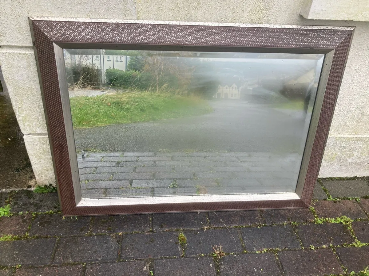 Selection of mirrors - Image 3