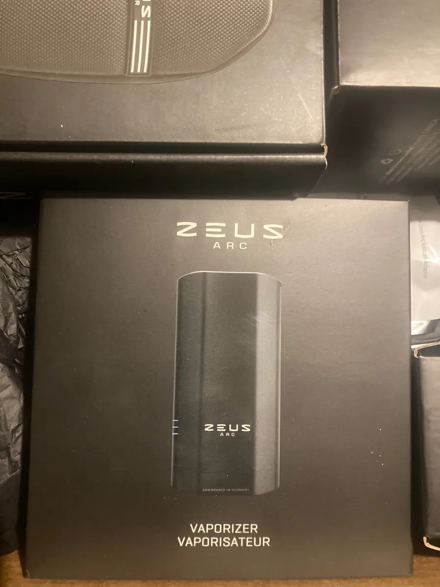 Zeus Arc vaporizer Giftbox for herb - Image 2