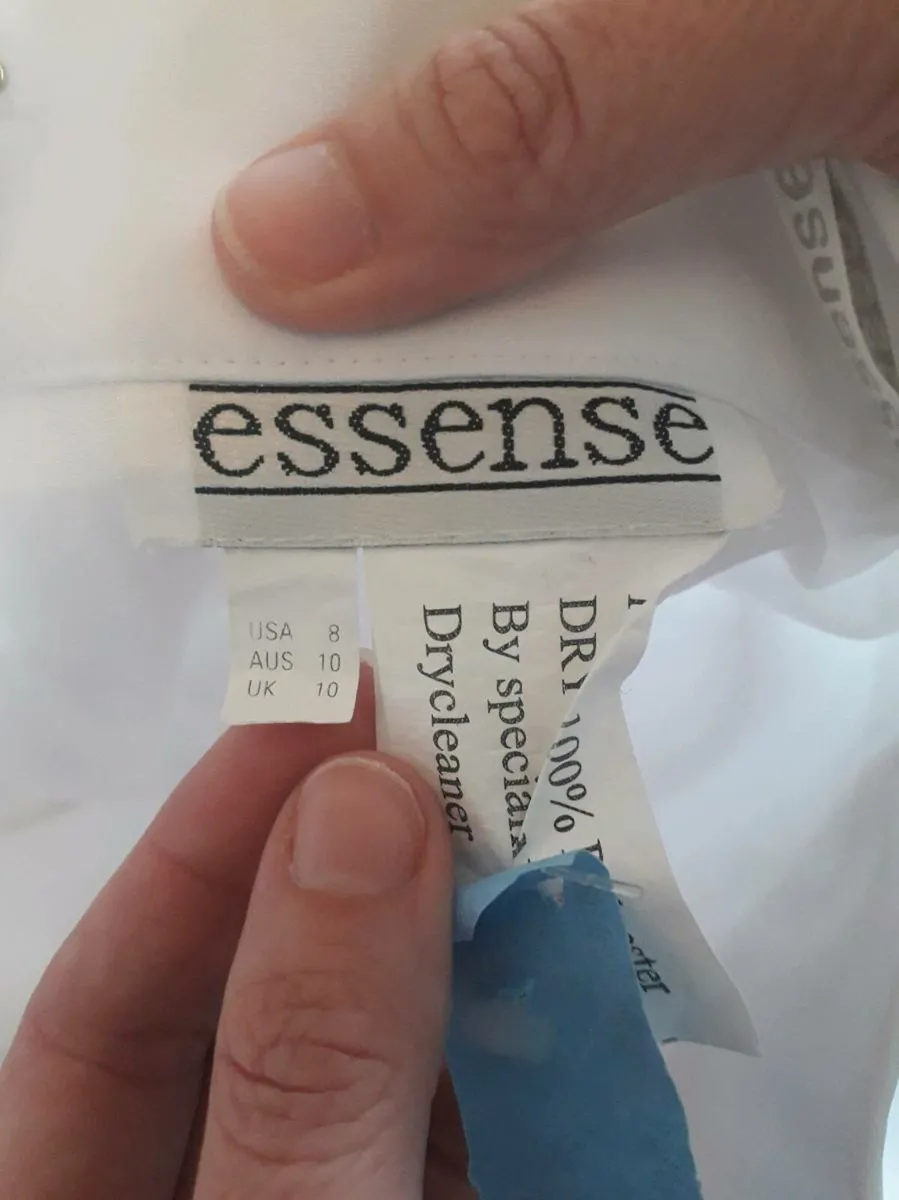 Wedding dress - Image 3