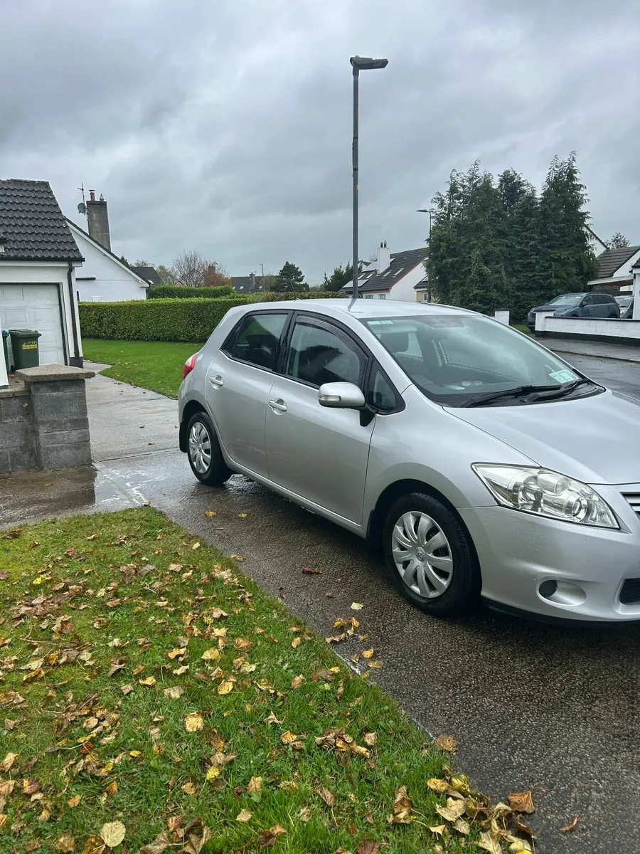 Toyota Auris 2011 - Image 3