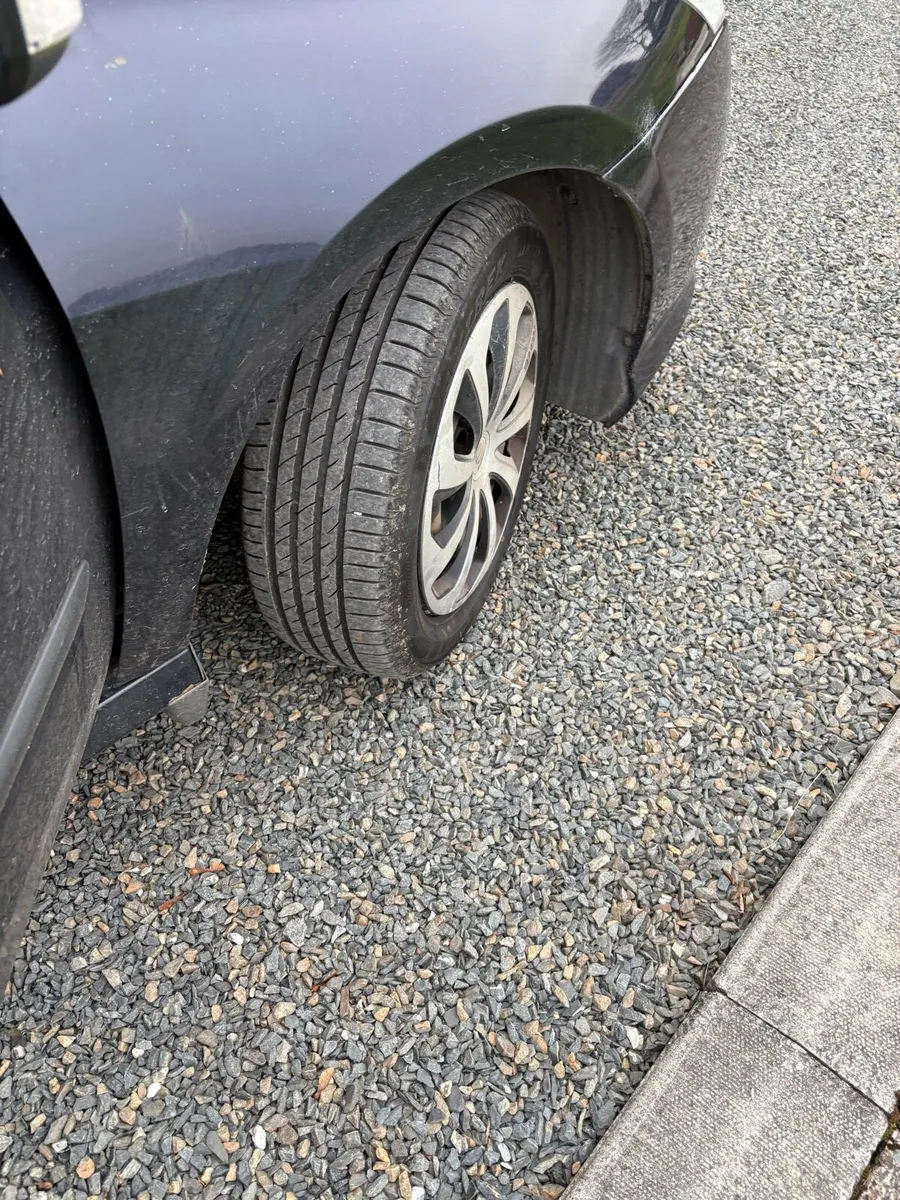 Renault Laguna - Image 1