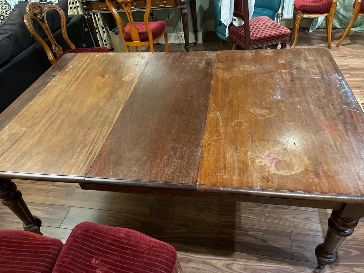 Dining chairs and table - Image 2