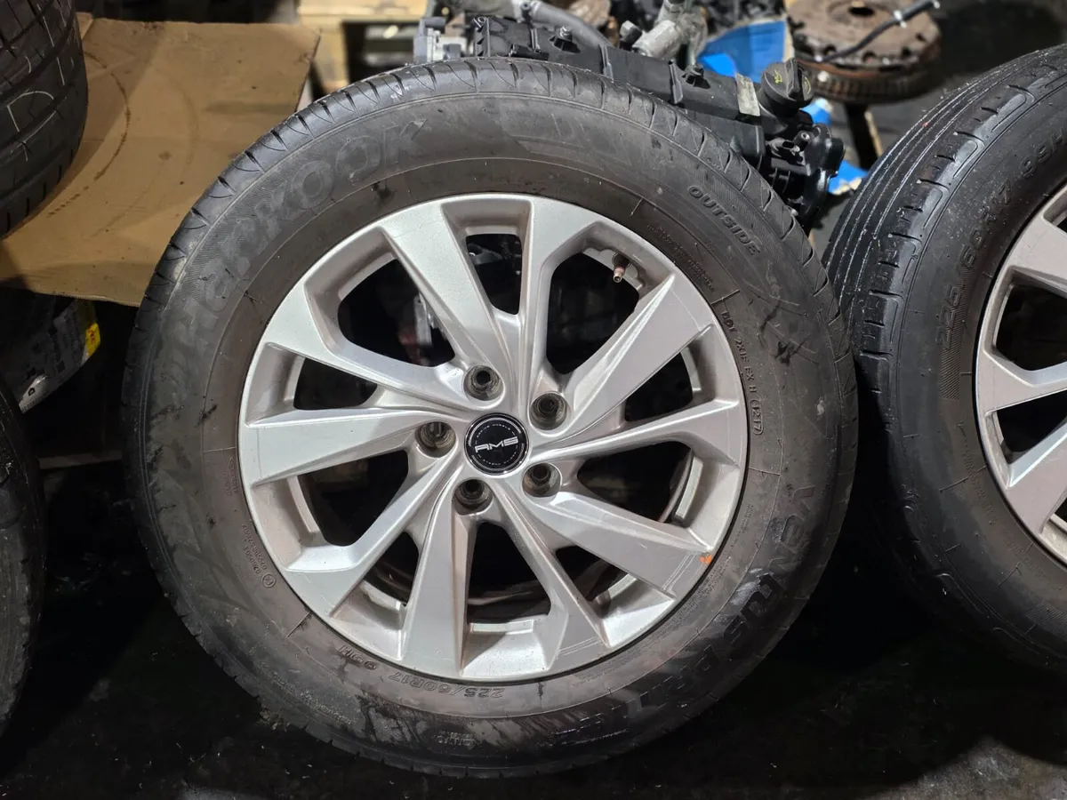 #23 Genuine Hyundai Alloys 17" 5X114.3 - Image 4