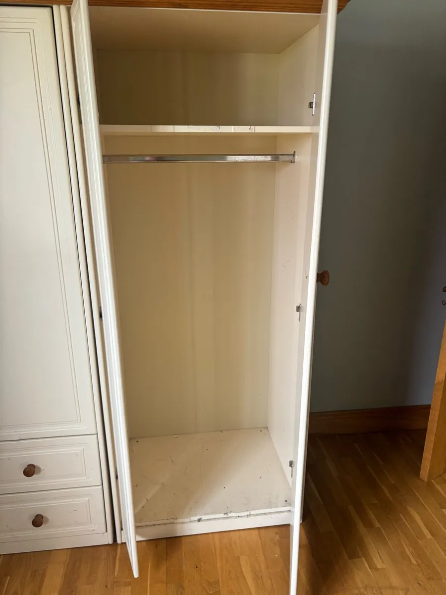 Wardrobe - Image 3