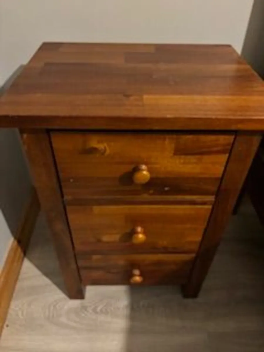 Bedside Lockers x2 - Image 1