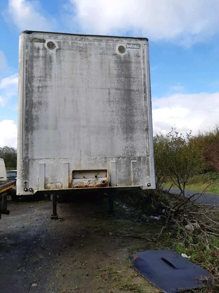 40ft Trailer storage - Image 4