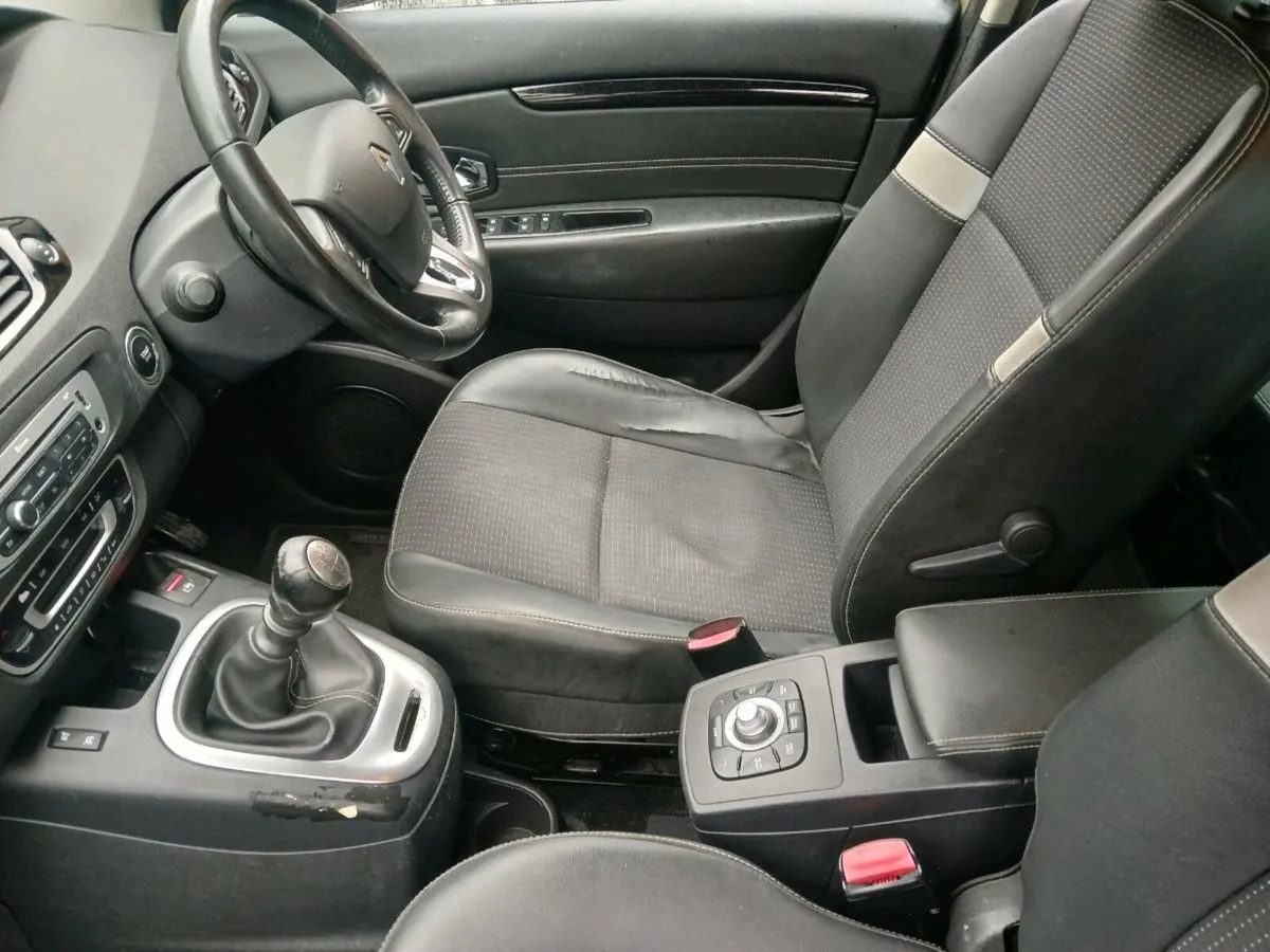 RENAULT 7 SEATER - Image 4