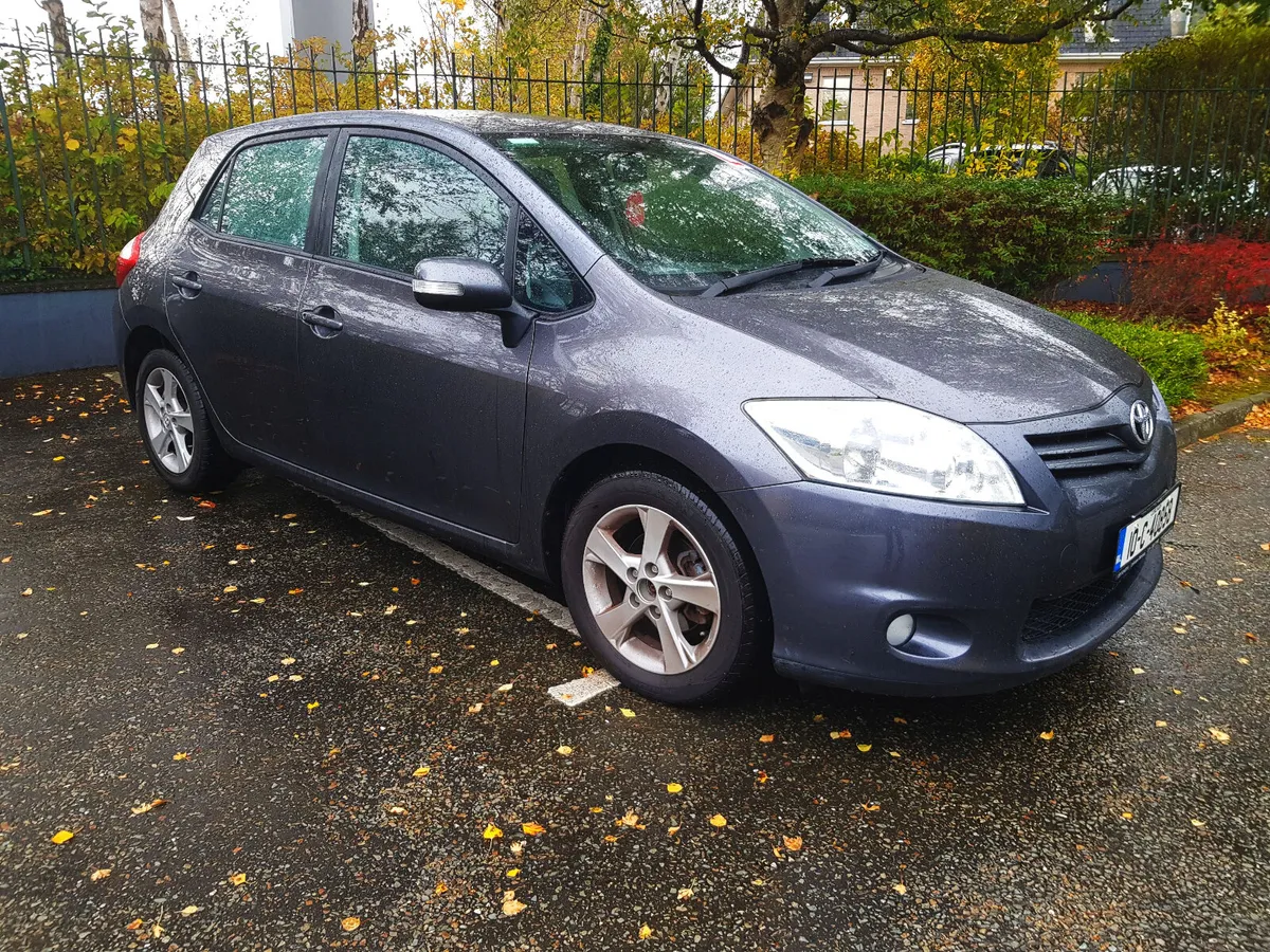 10 TOYOTA AURIS NCT TAX Warranty V.Clean Car - Image 3