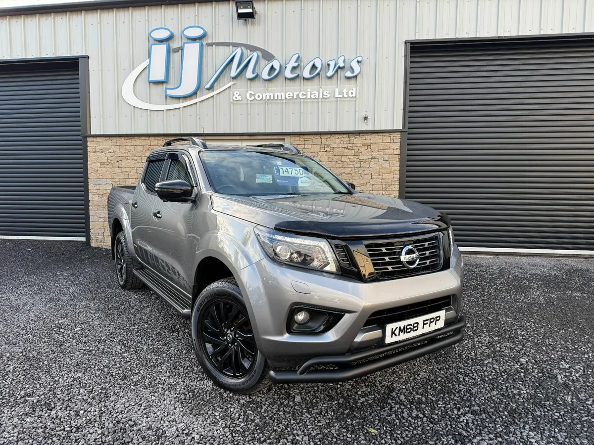18 NISSAN NAVARA N-GUARD 2.3dCi 190 4WD Auto - Image 1