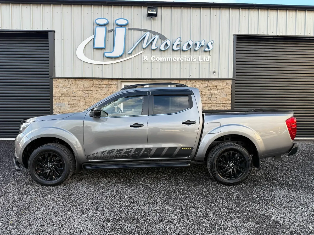 18 NISSAN NAVARA N-GUARD 2.3dCi 190 4WD Auto - Image 4