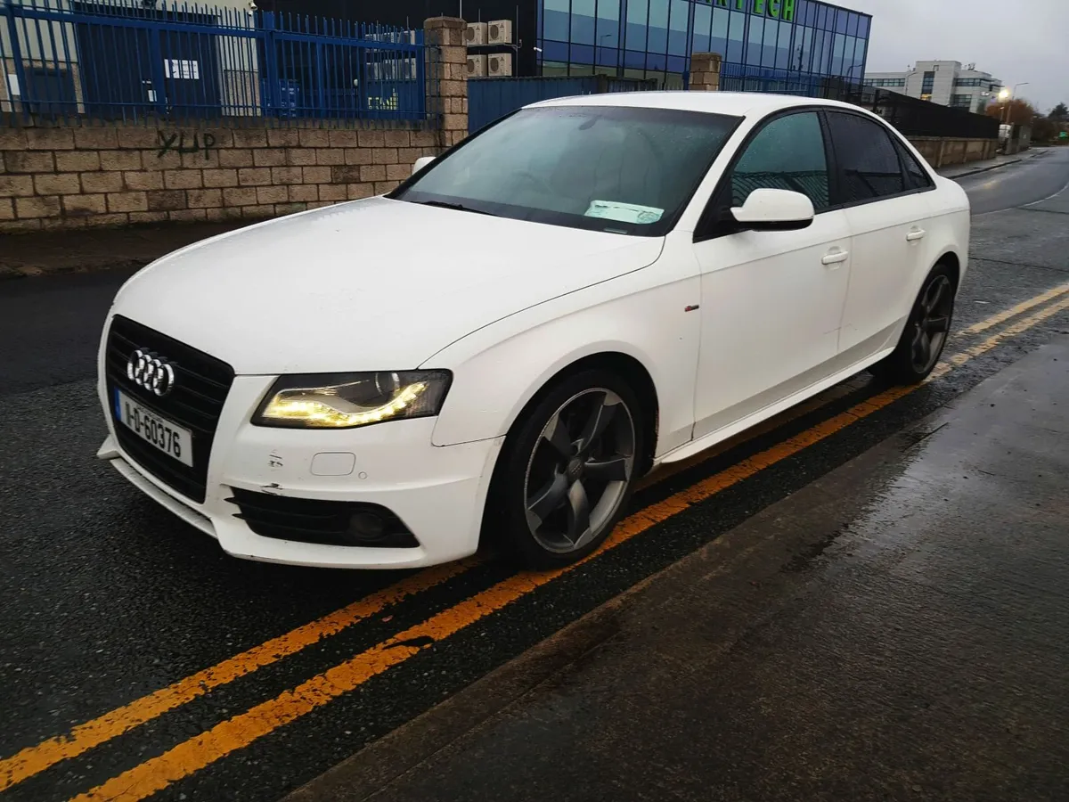11 AUDI A4 2.0 TDI  S LINE Manual - Image 1
