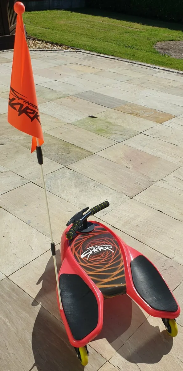 Shark spinner - Image 3