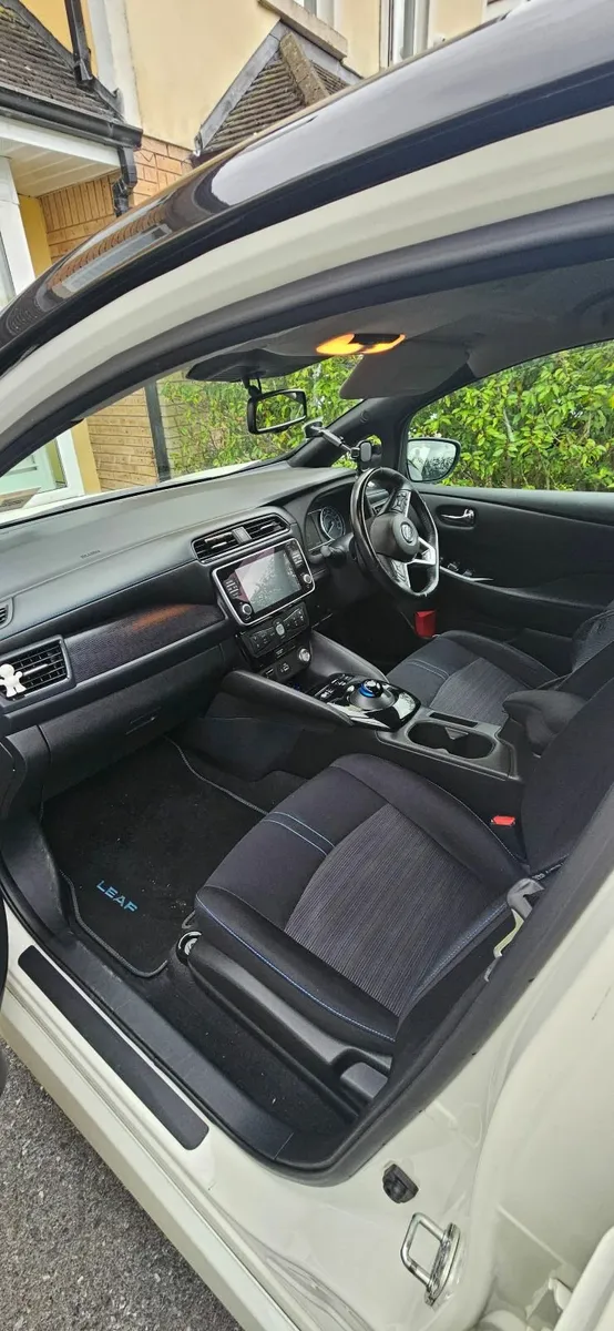 Nissan Leaf 2020 - Image 2