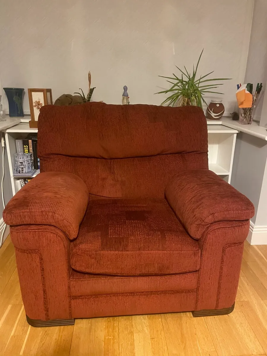 Armchair - Image 1