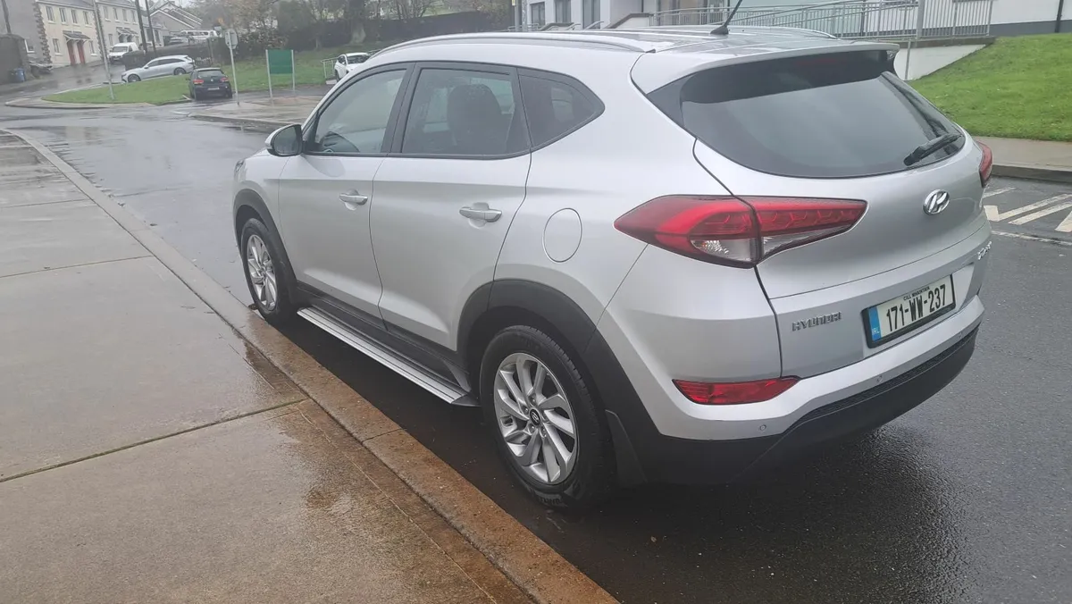 Hyundai Tucson 1.7 diesel  2017 - Image 4