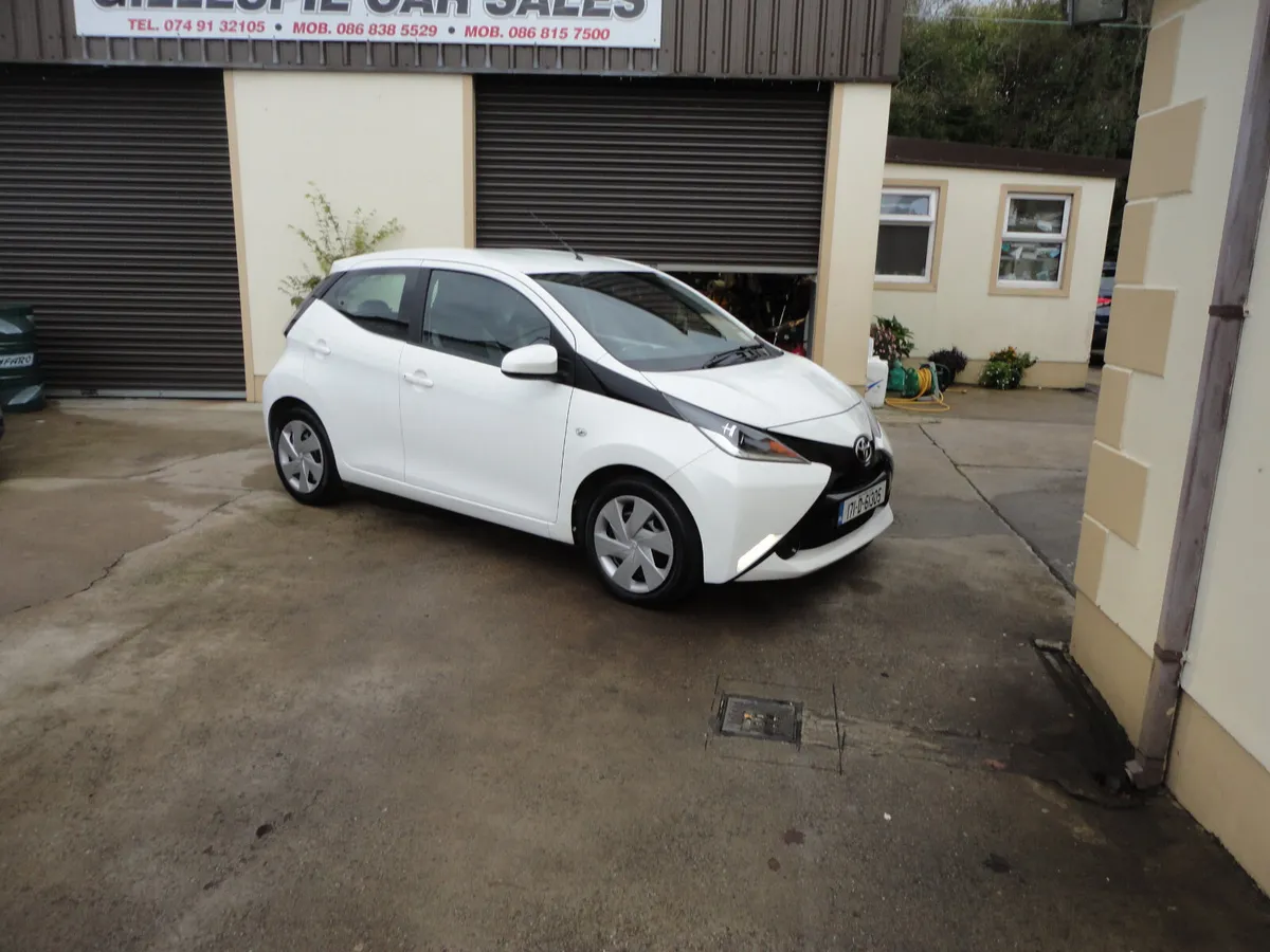 Toyota Aygo 2017 - Image 2
