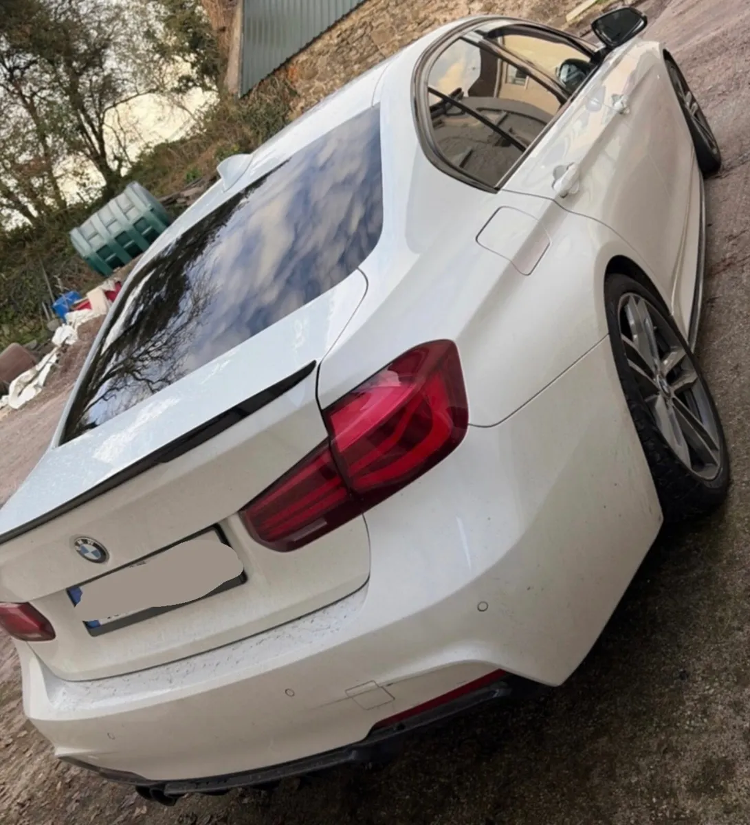 2018 BMW 320i MSport Shadow Edition - Image 3