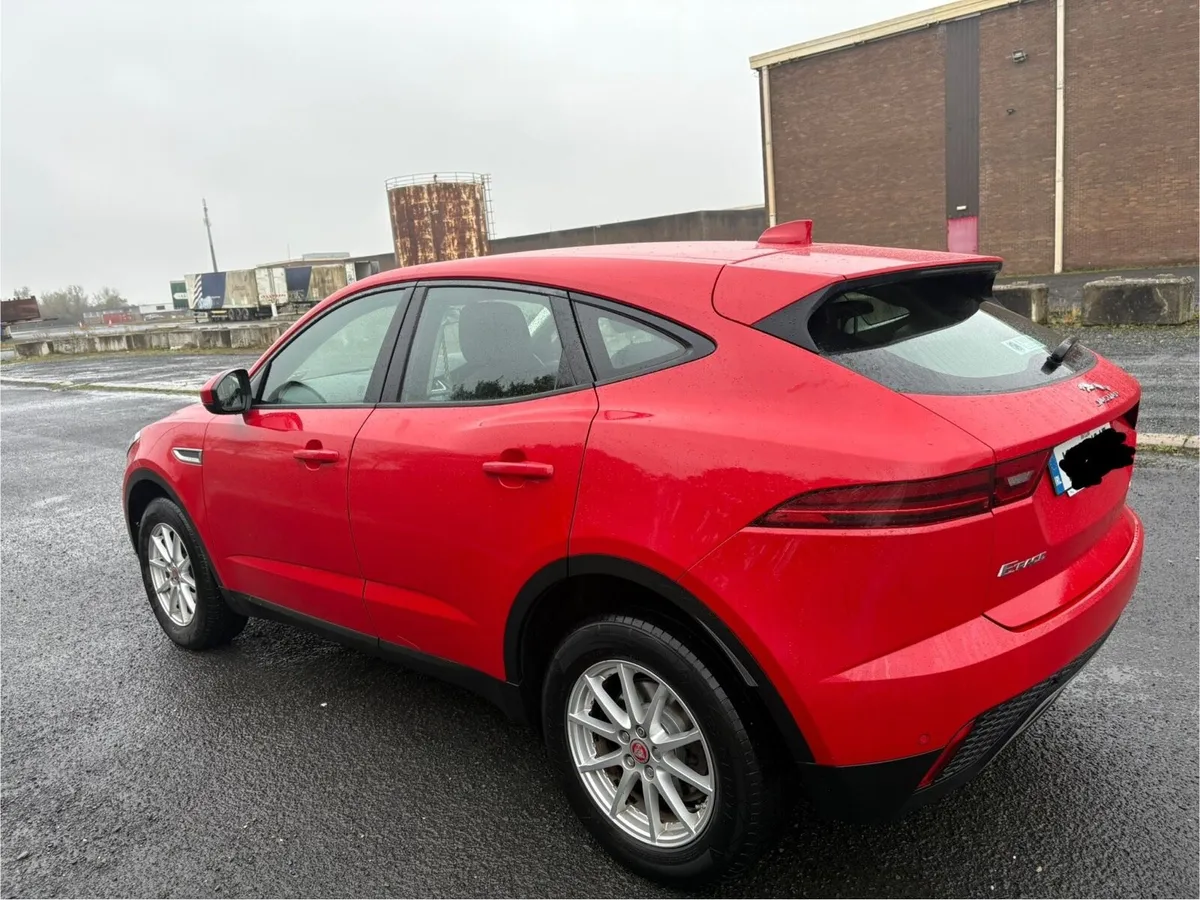 E-Pace Jaguar - Image 3