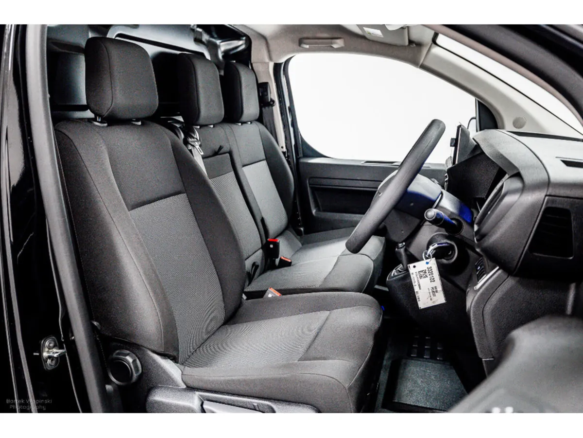 Peugeot Expert Professional Std 1.5 Diesel 120BHP - Image 3