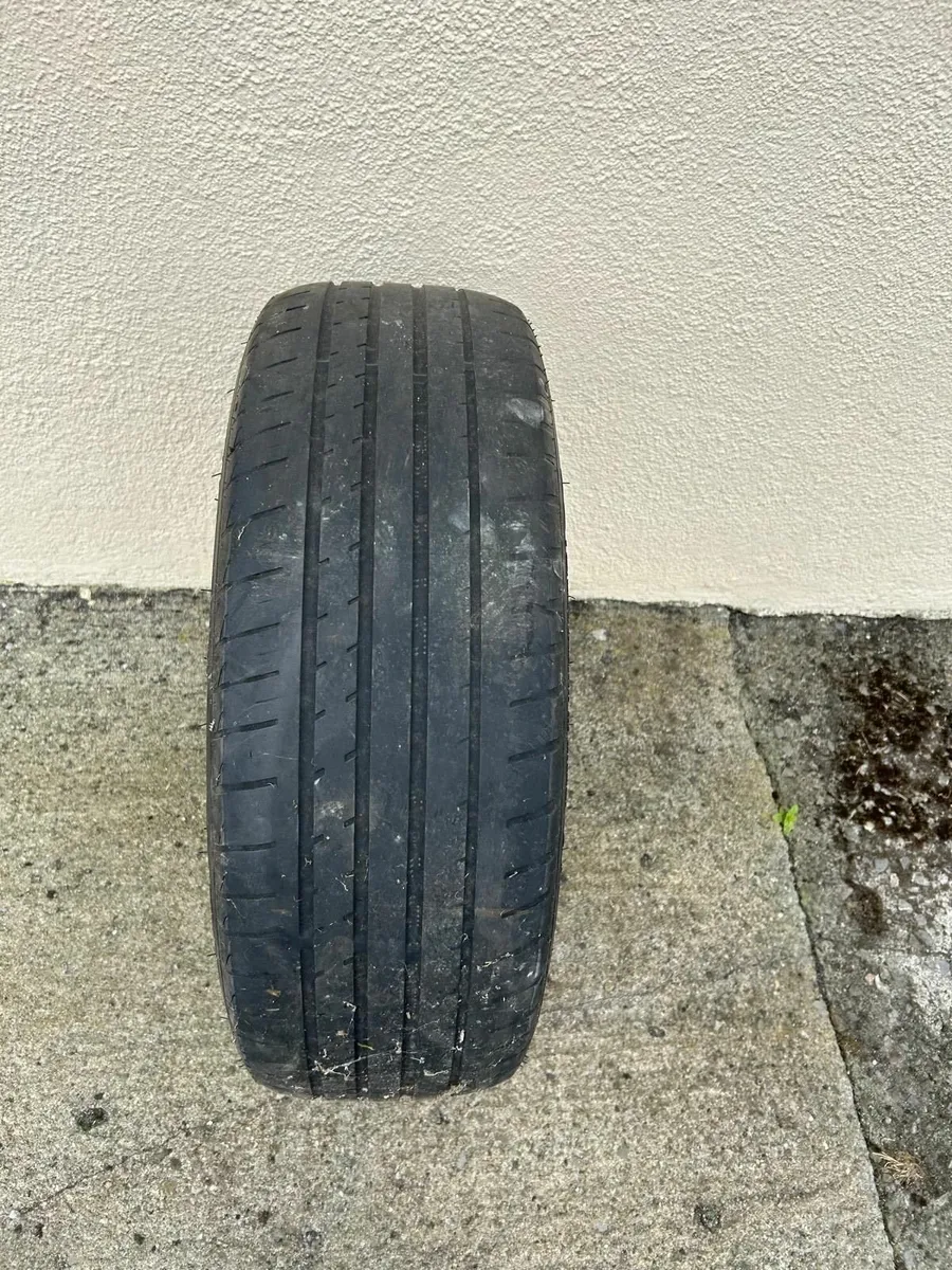 Nissan Qashqai 17 Inch Alloy & Tyre - Image 2