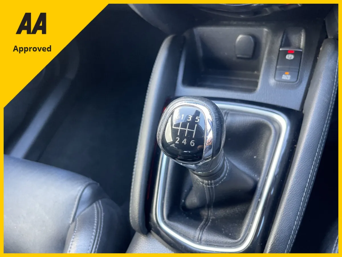 Nissan Qashqai TEKNA DIG-T FREE DELIVERY - Image 2