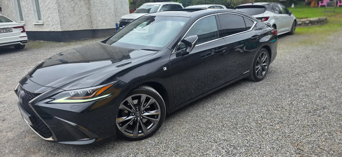 Lexus ES 2021 - Image 3