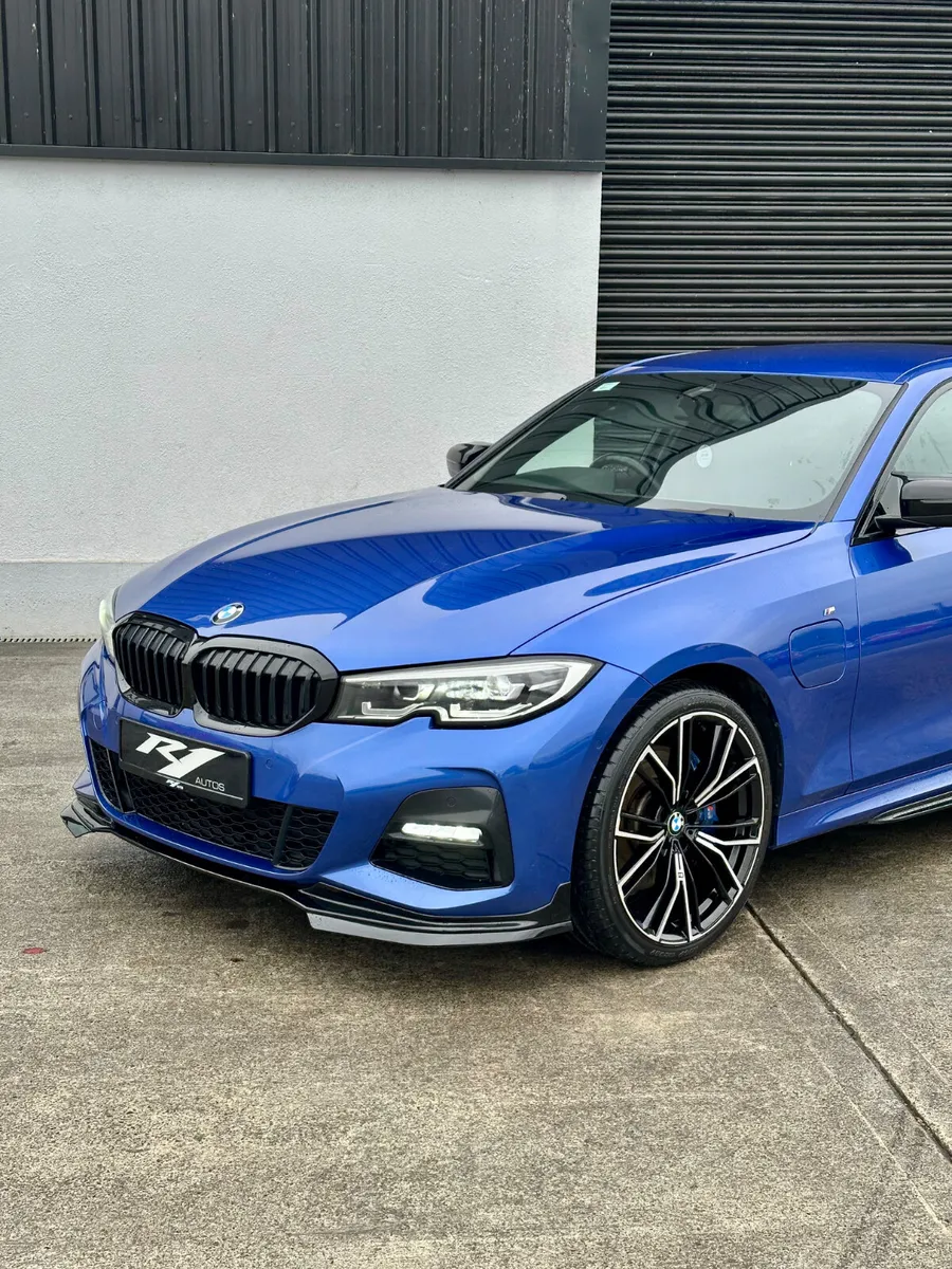 2020 BMW 330E MSPORT MPERFORMANCE - Image 2