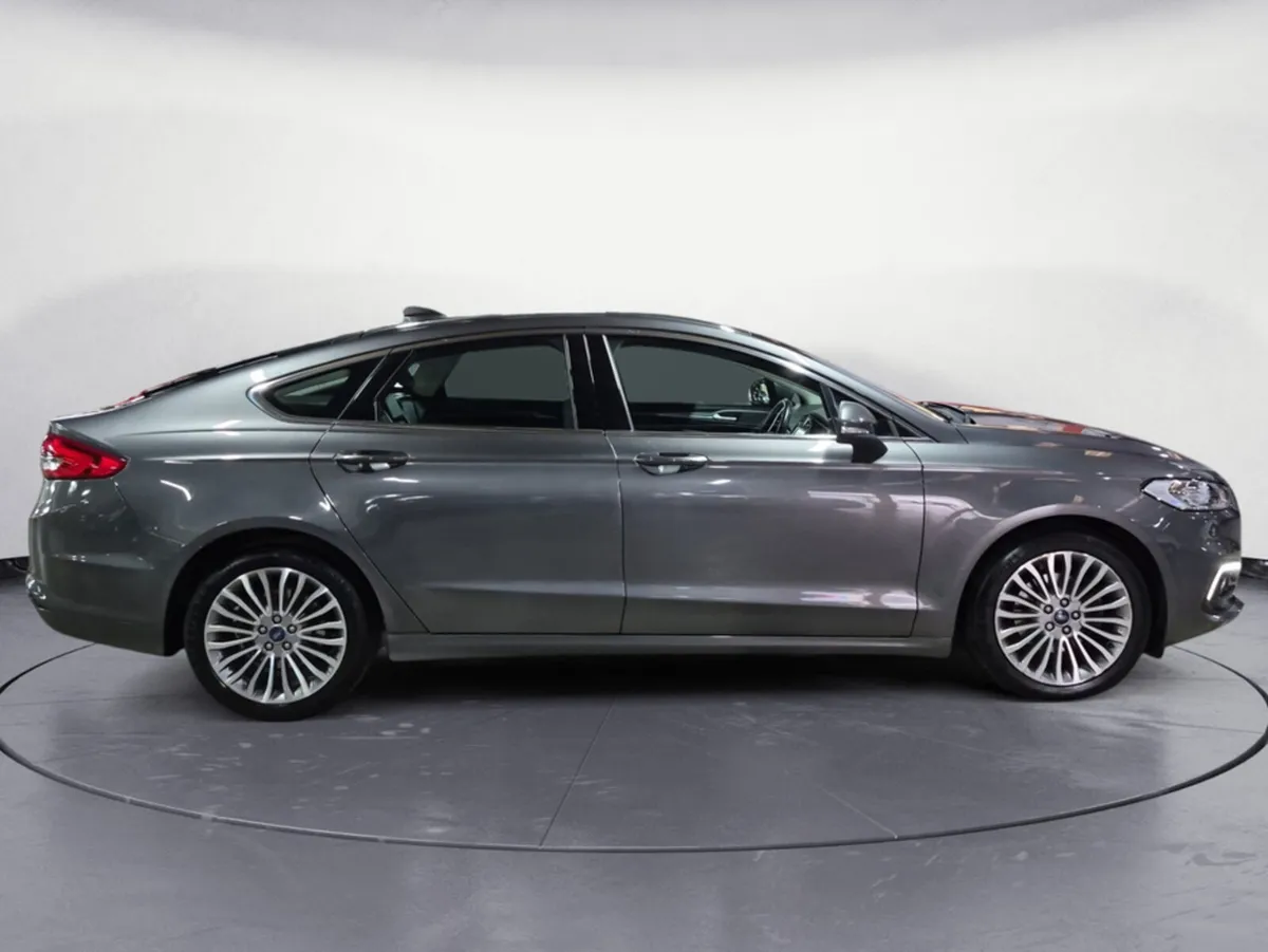 Ford Mondeo TITANIUM 2021.75MY 5DR 2 2.0 TD 150BHP - Image 4