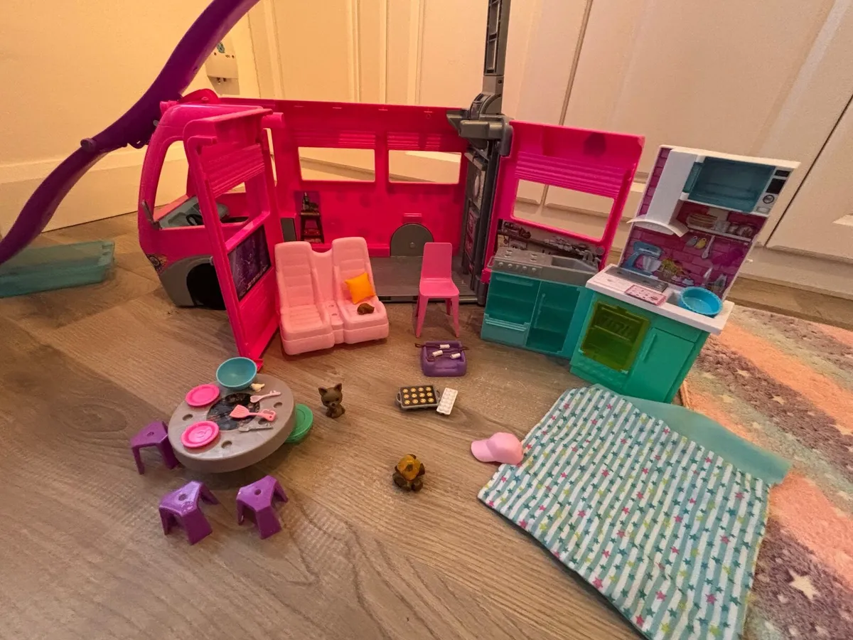 Barbie Dream Camper Van and other  Barbie sets - Image 2