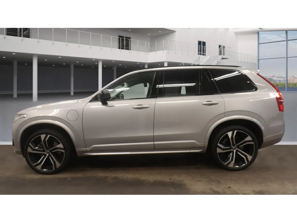 Volvo XC90 (232) ULTIMATE T8 RECHARGE 455 BHP AWD - Image 2