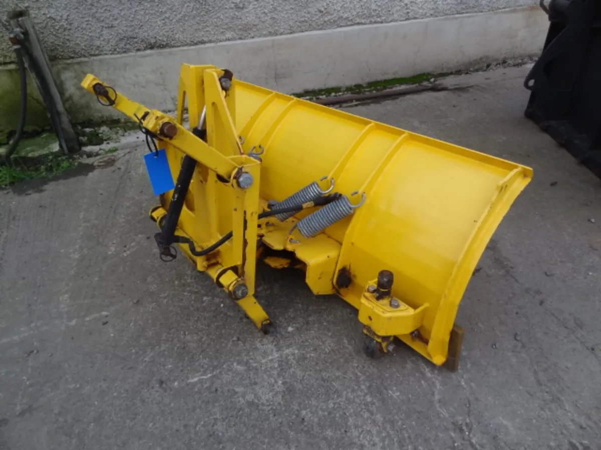 Vale 130 Snow Plough Scraper - Image 3