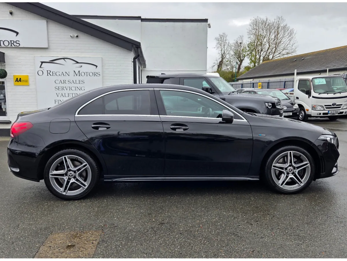 Mercedes-Benz A-Class (202) A250E AMG-LINE AUTO - Image 2