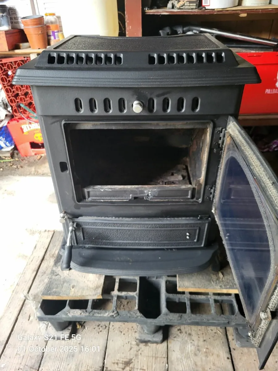 Stove - Image 1