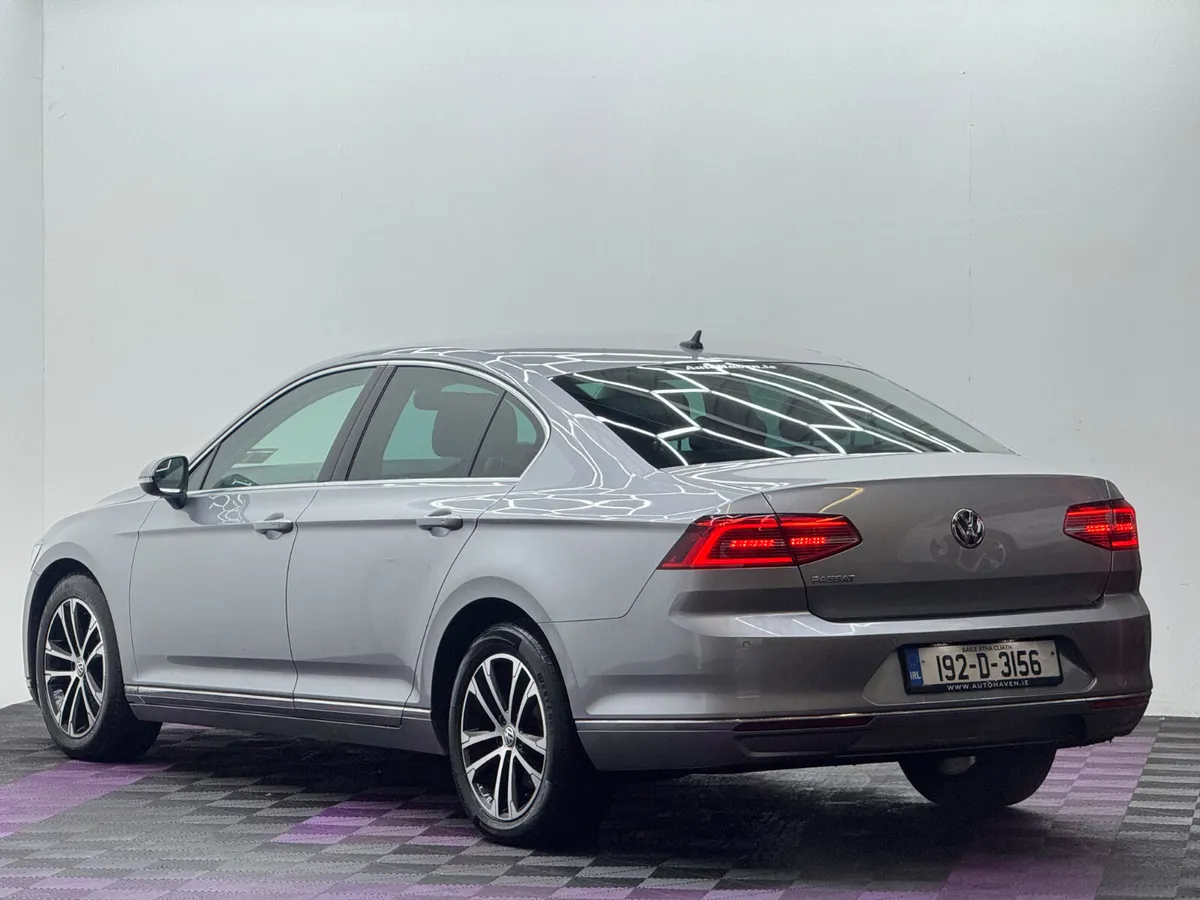 2019 Volkswagen Passat 2.0TDI Highline - Image 4