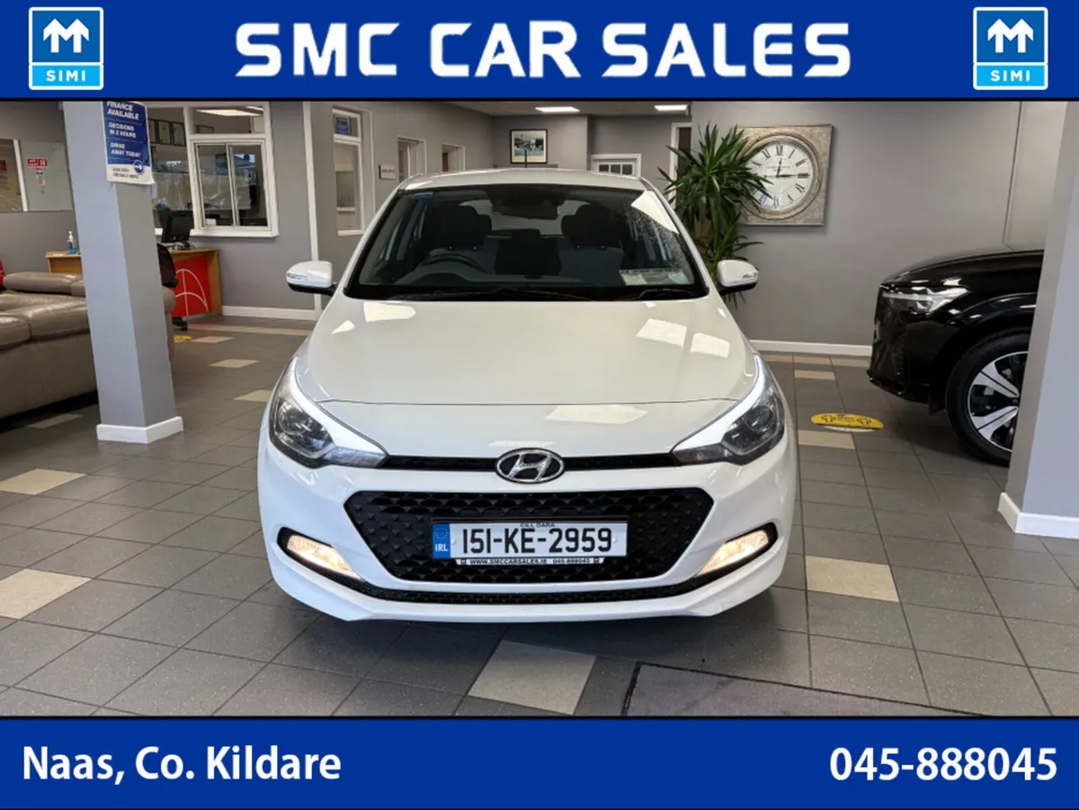 Hyundai i20 DELUXE 5DR - Image 3